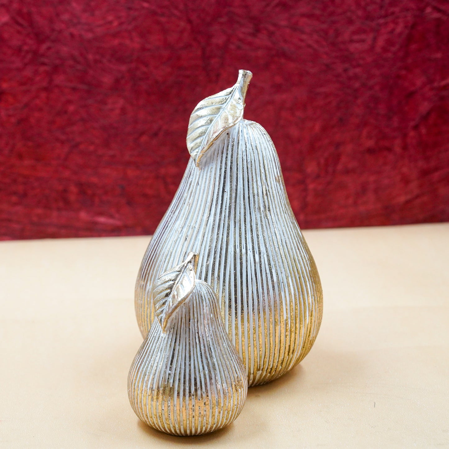 THD085 Small Decorative Pear Figurine
