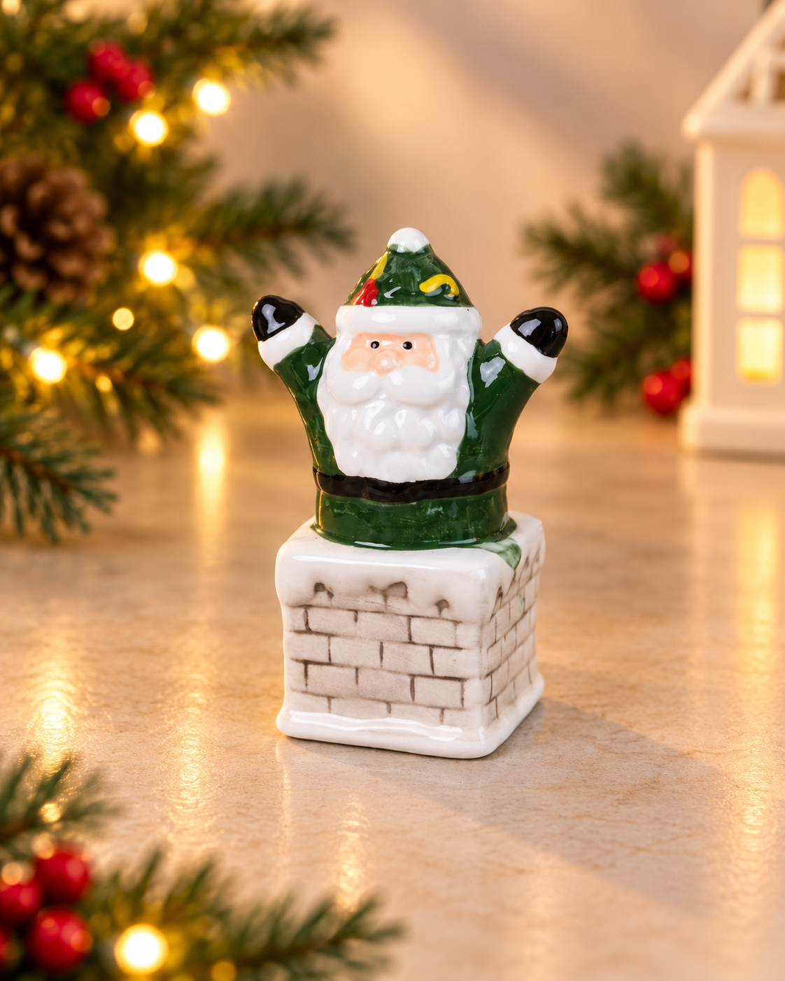 THD795 Set of 2 Santa Claus Salt & Pepper Shakers