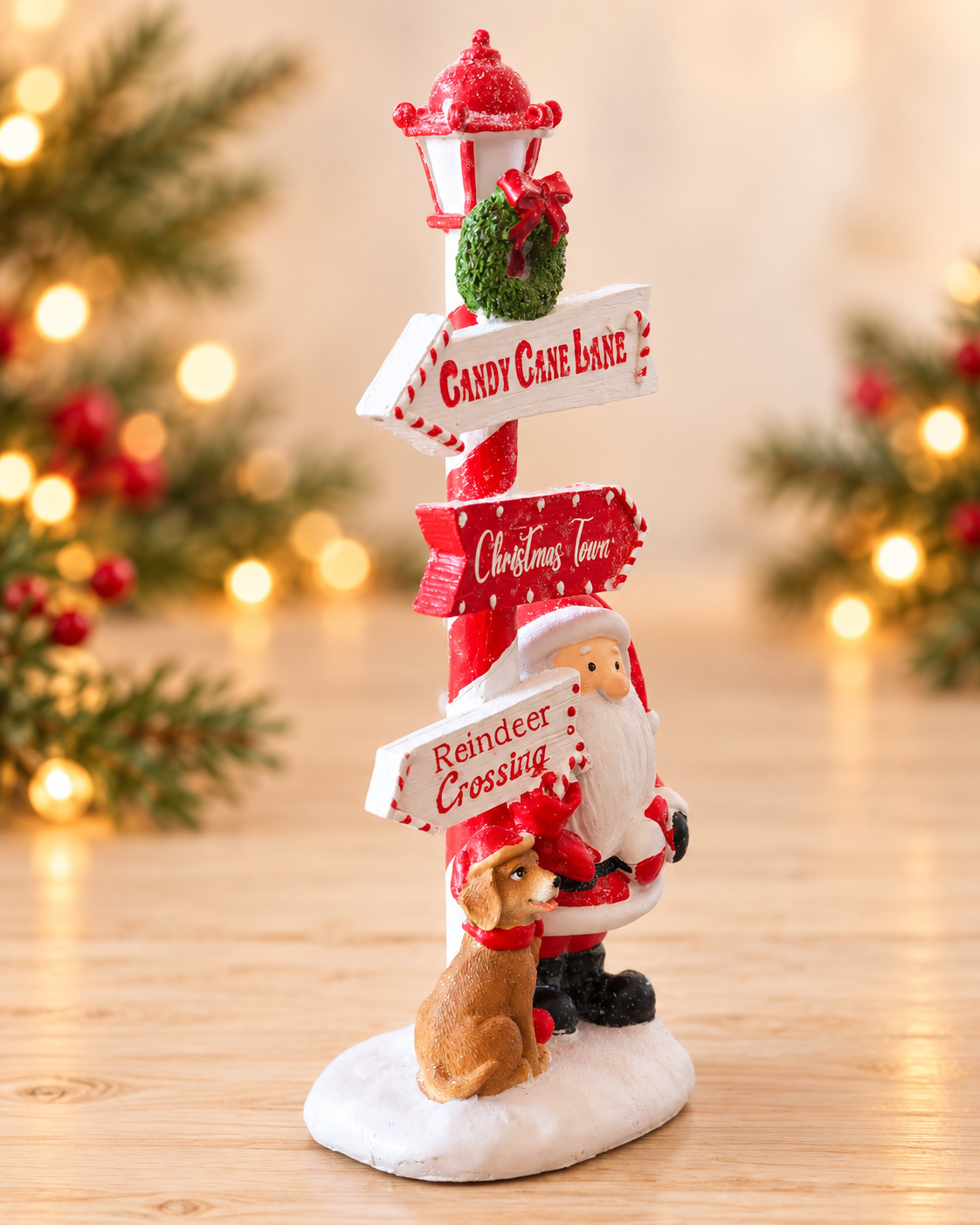 THD931 Santa Christmas Signpost Figurine