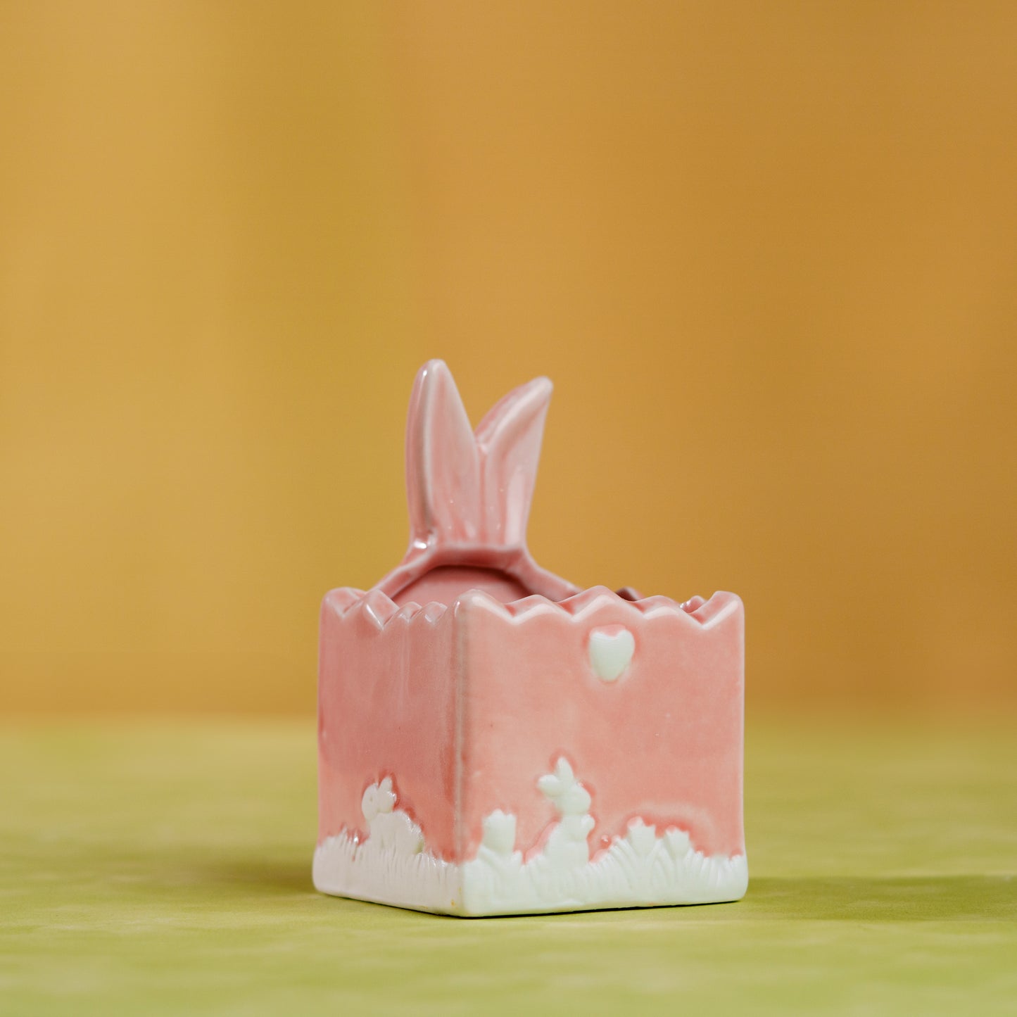 BUNNY MEADOW CERAMIC HOLDER