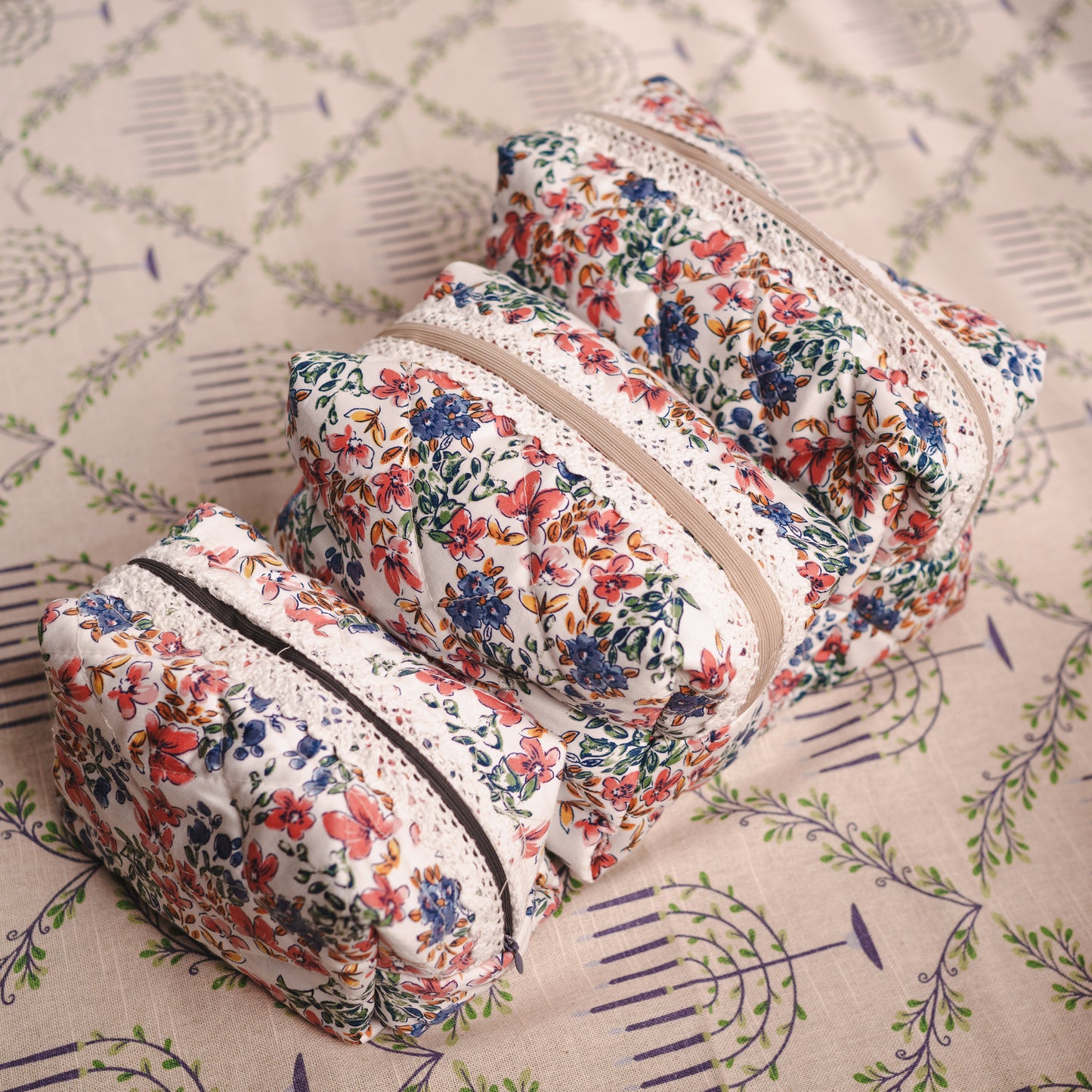 ORGANIZER POUCHES