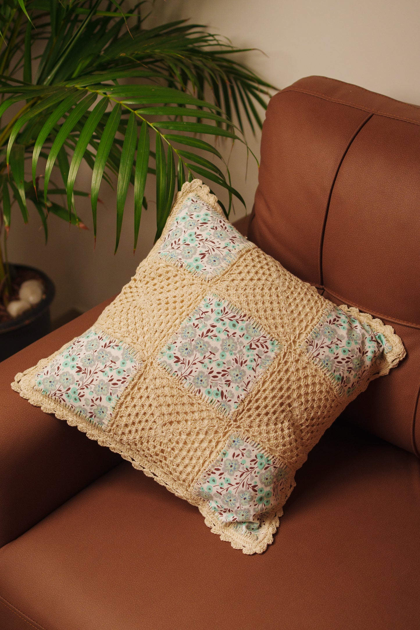16" CROCHET PRINTED CUSHION COVER