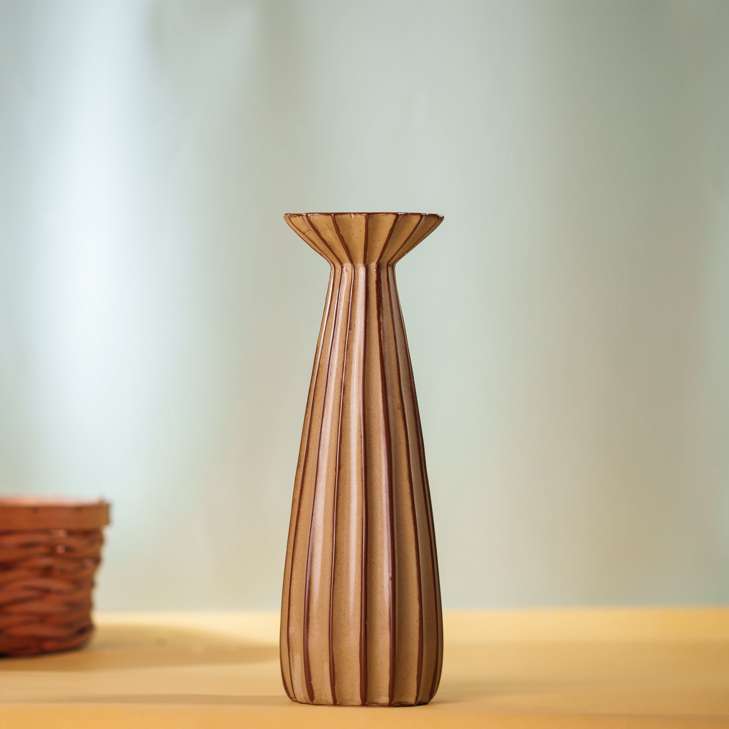THD138 CANDLE HOLDER