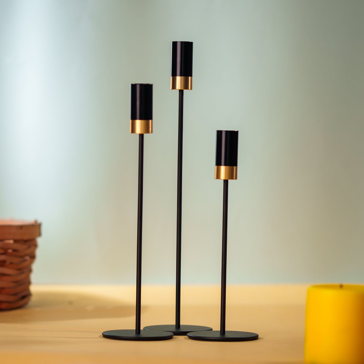 THD366 CANDLE HOLDER SET