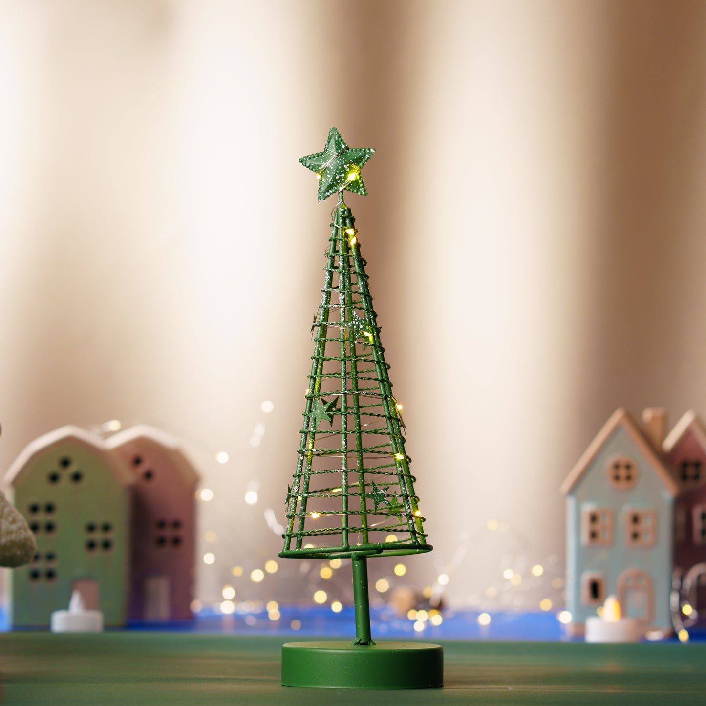 THD199 METAL TREE WITH LIGHT