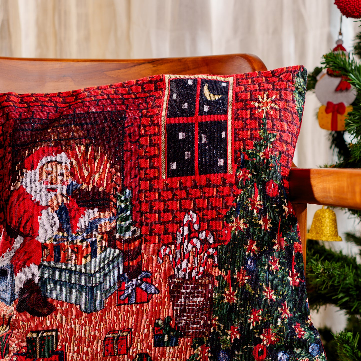 SANTA’S COZY NIGHT