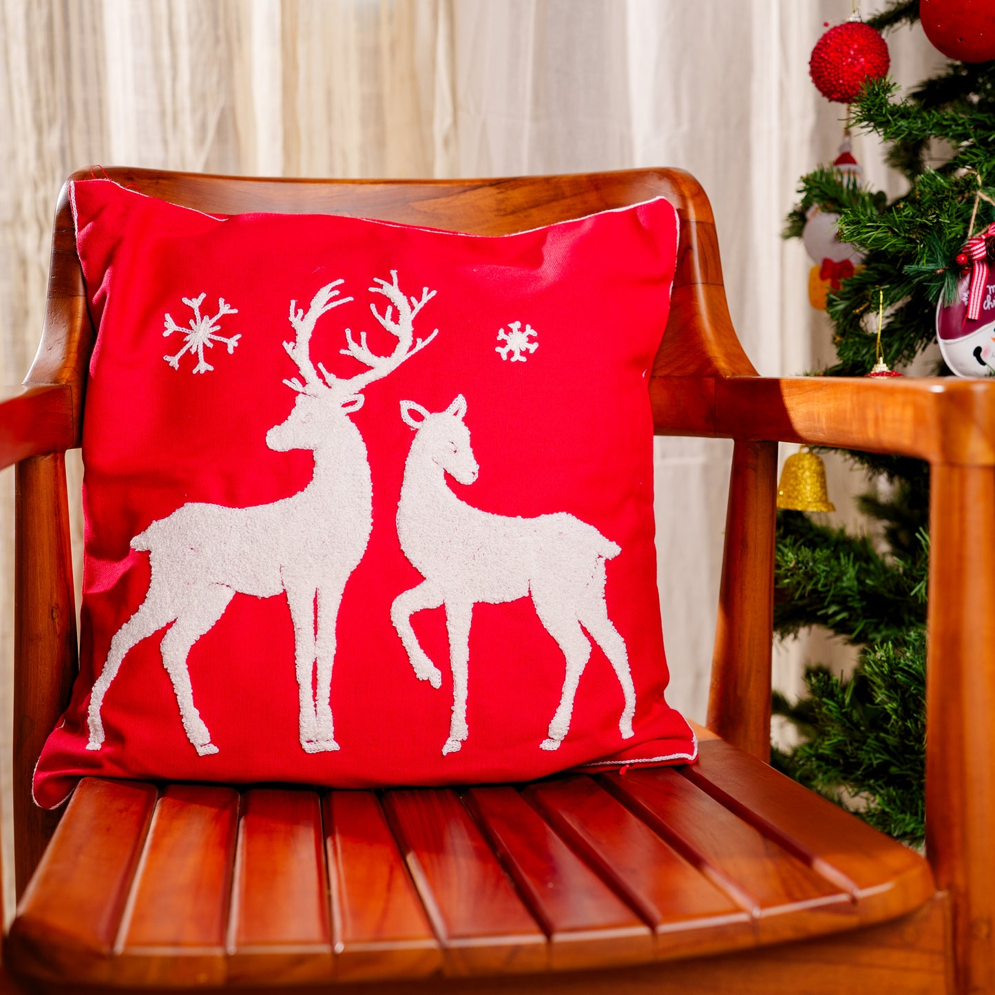 WINTER REINDEER ROMANCE