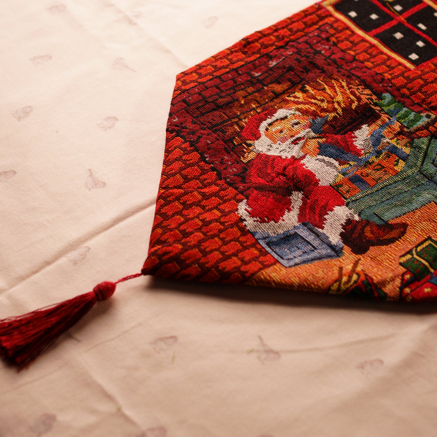 SANTA BY THE FIREPLACE RUNNER