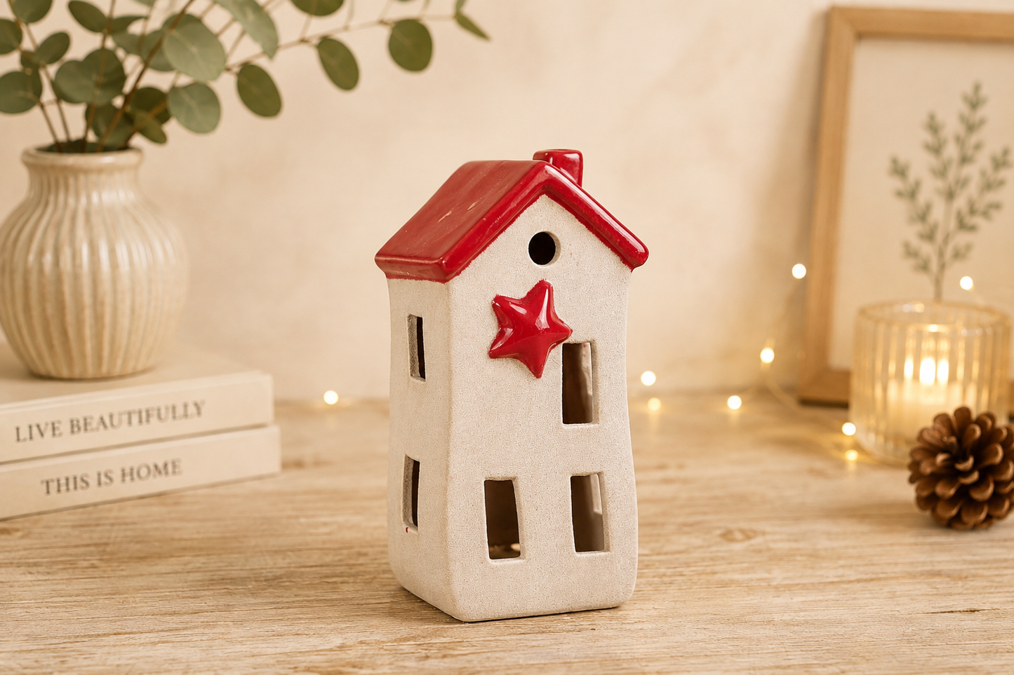 THD521 Red & Cream Ceramic Christmas House Lantern with Light