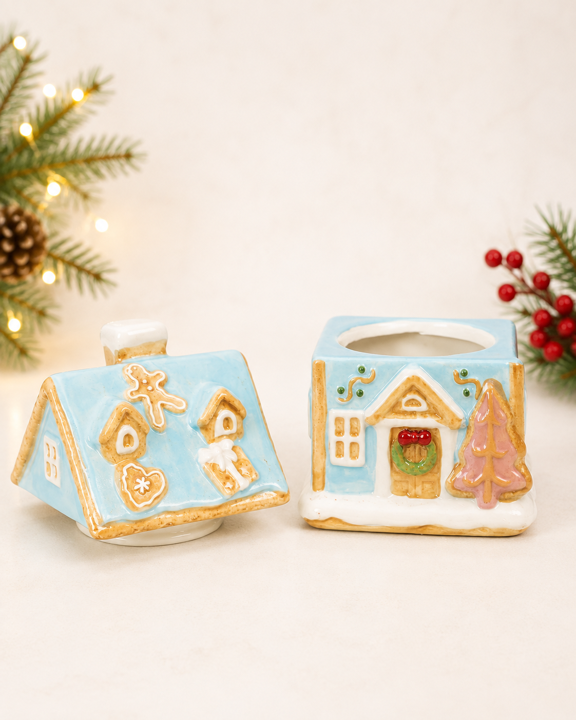 THD570 Blue Gingerbread House Canister