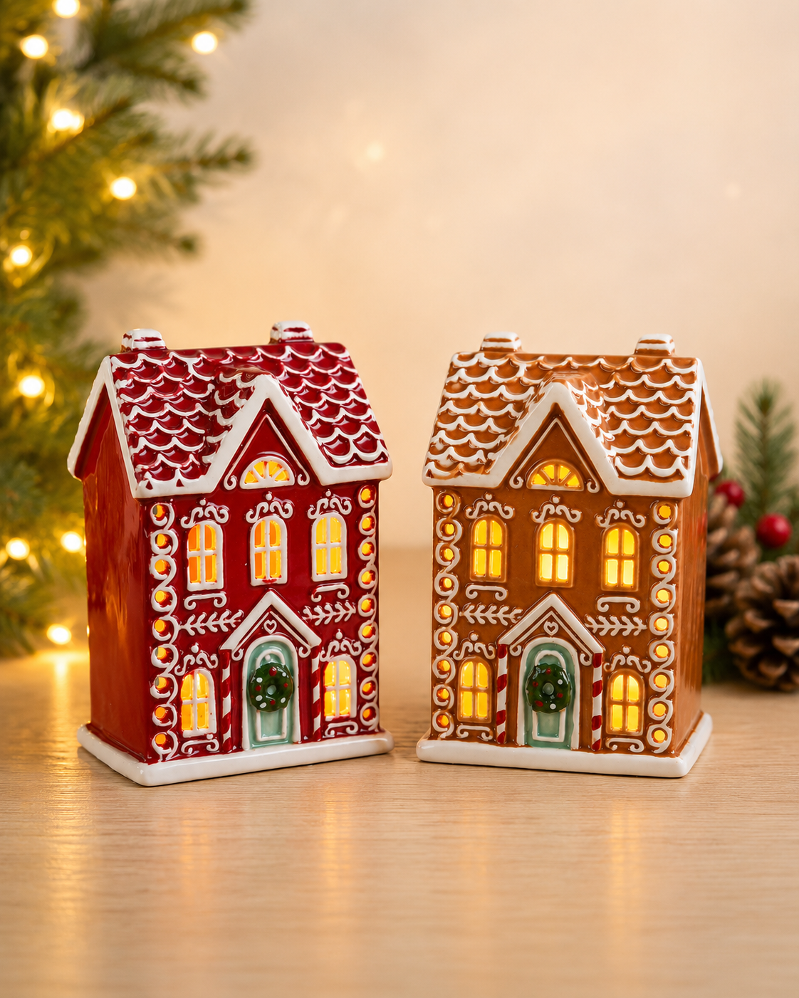 THD626 Light-Up Gingerbread House Ceramic Christmas Décor