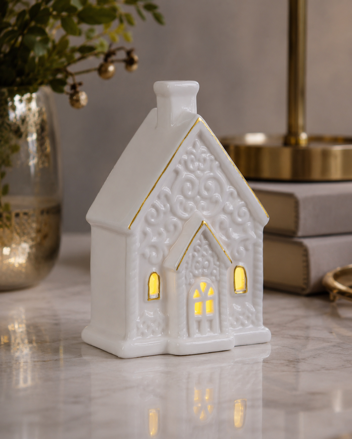 THD790 Glowing Ceramic Christmas House Lantern