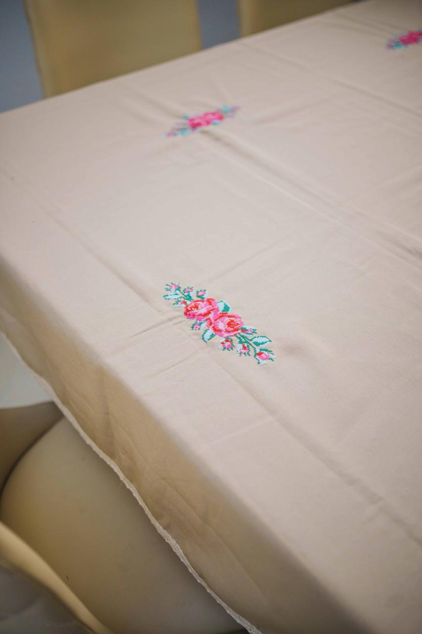 6 SEATER TABLE CLOTH