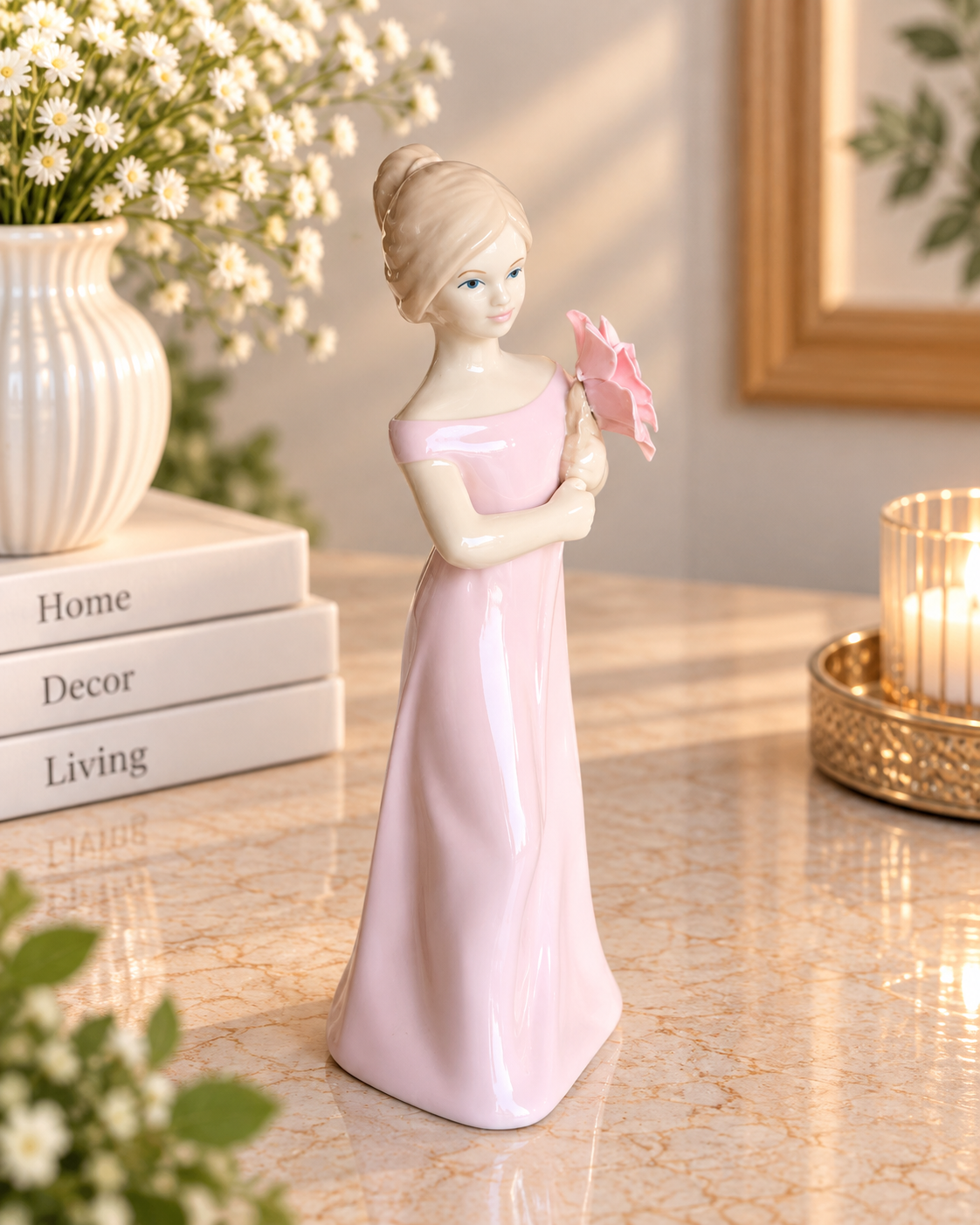 THD100 LADY WITH FLOWER FIGURINE