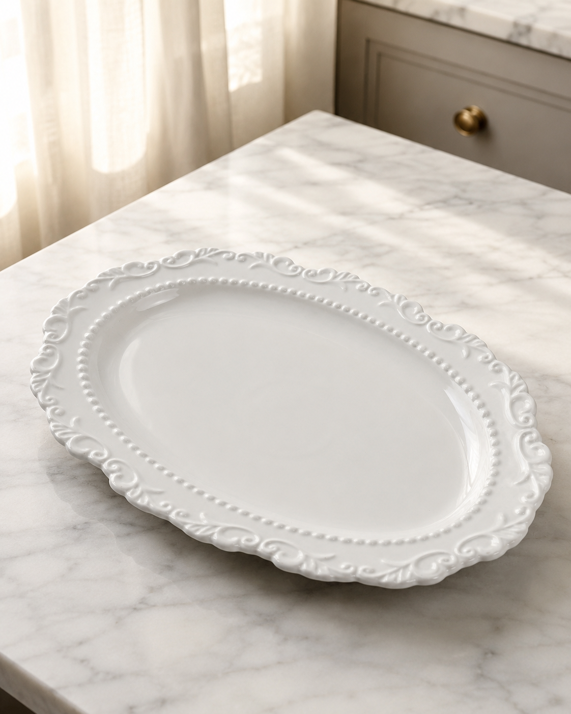 TT -083 Classic White Oval Ceramic Serving Platter