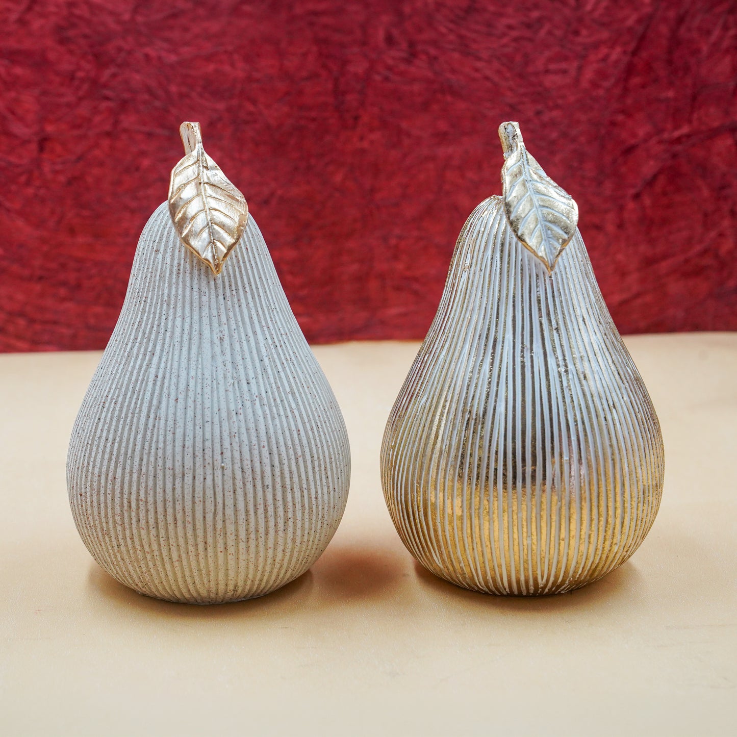 THD084 Decorative Pear Figurine (Matte & Gold Finish Options)
