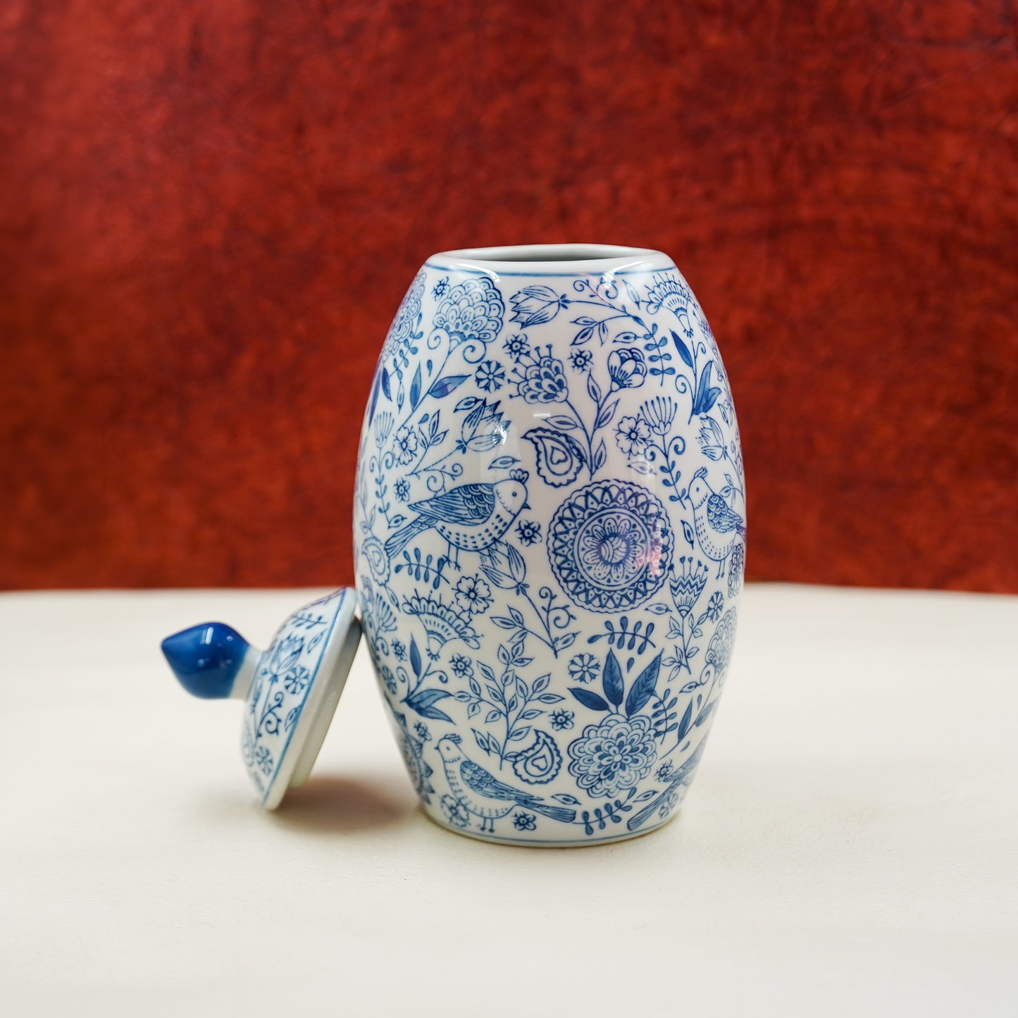 THD075 Ceramic Ginger Jar with Lid – Blue Floral Design