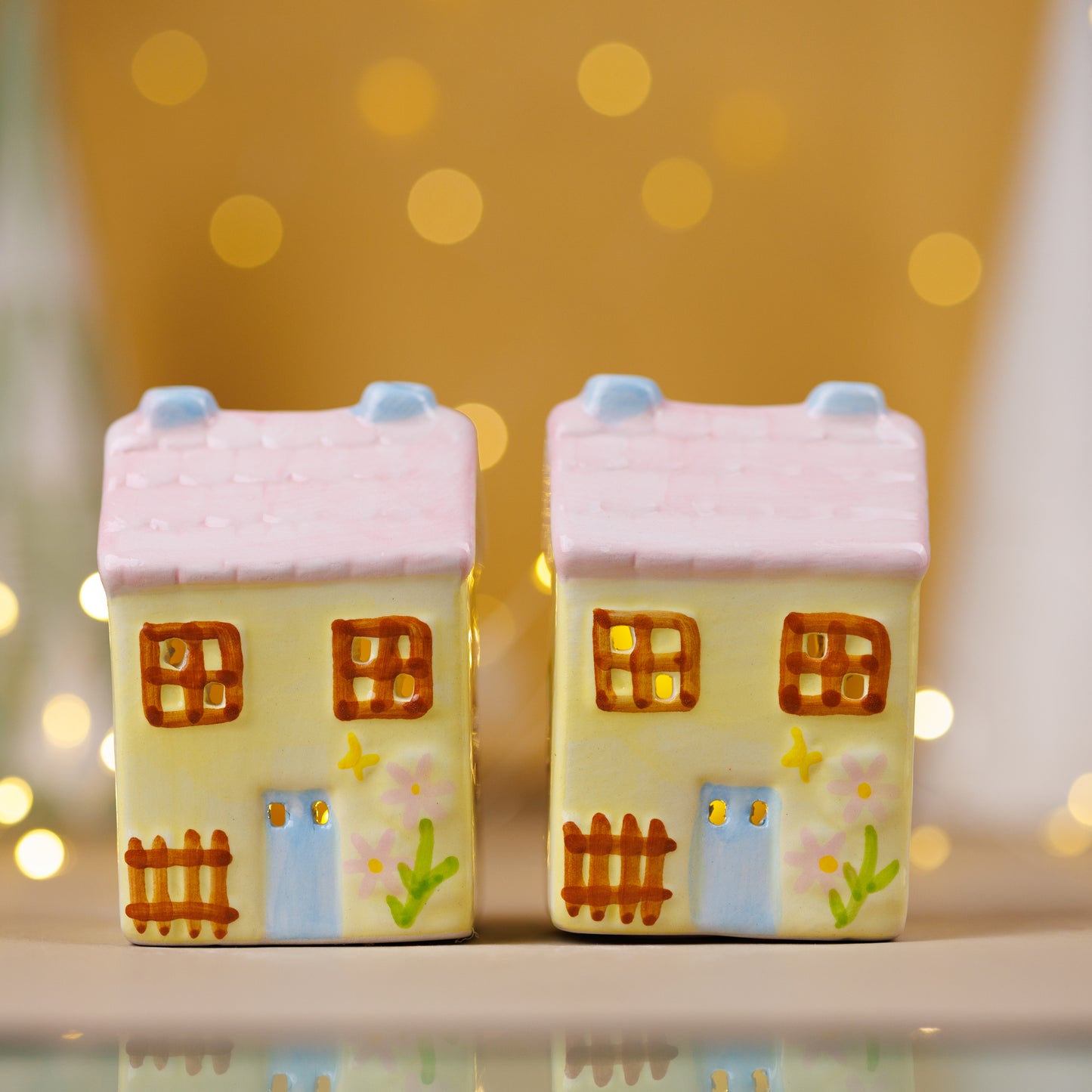 THD431 COLOR HOUSE WITH LIGHT