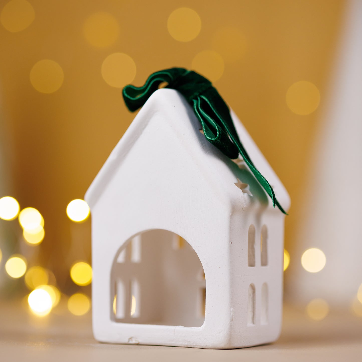 THD456 HOUSE WITH GREEN BOW