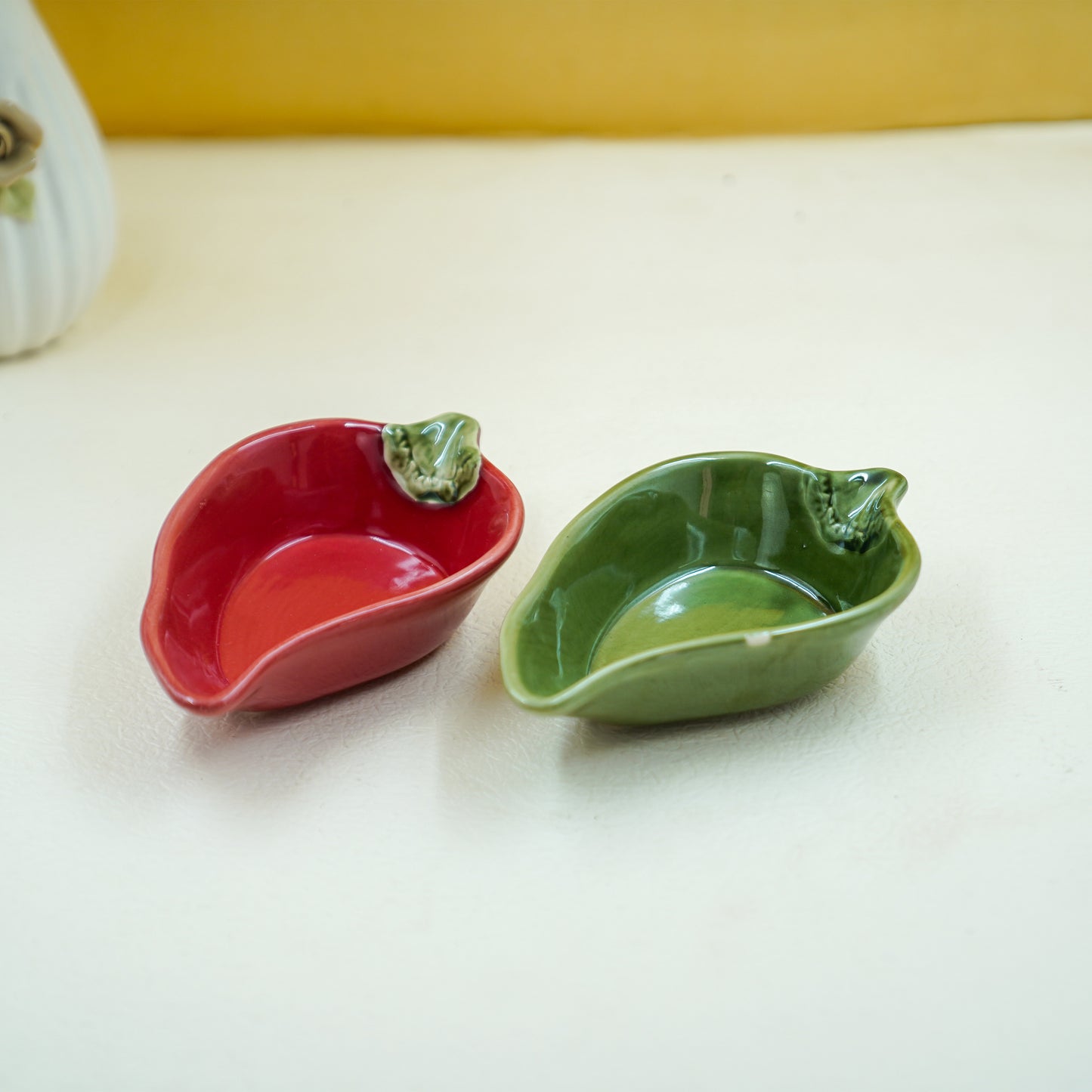 THD005 Fruit-Inspired Ceramic Snack Bowl – Available in 2 Colors