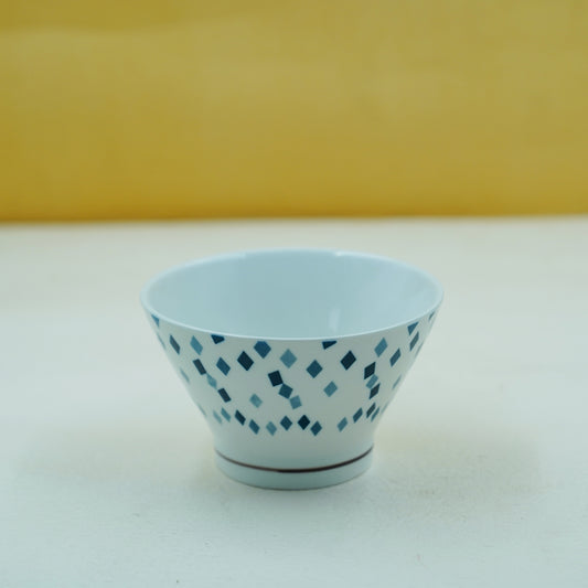 THD131  Ceramic Serving Bowl – Geometric Pattern Design