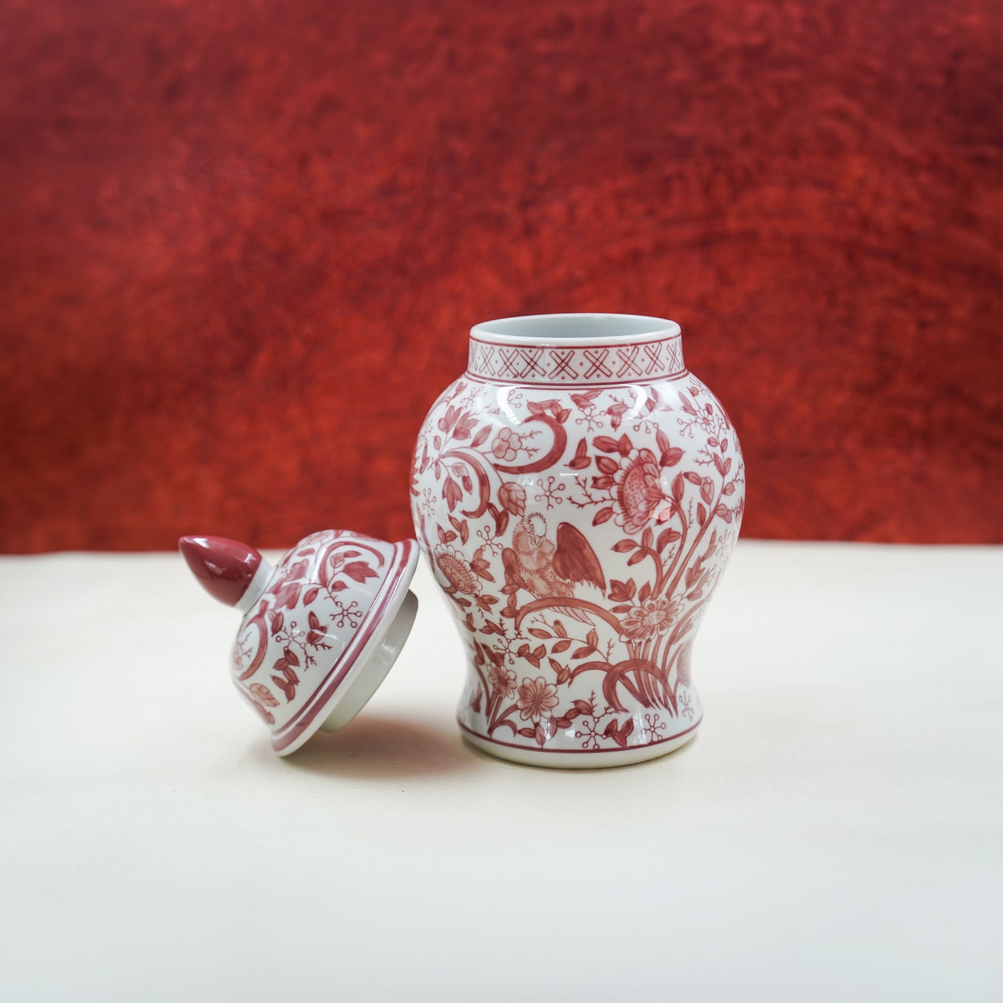 THD070 Red Floral Ceramic Ginger Jar with Lid