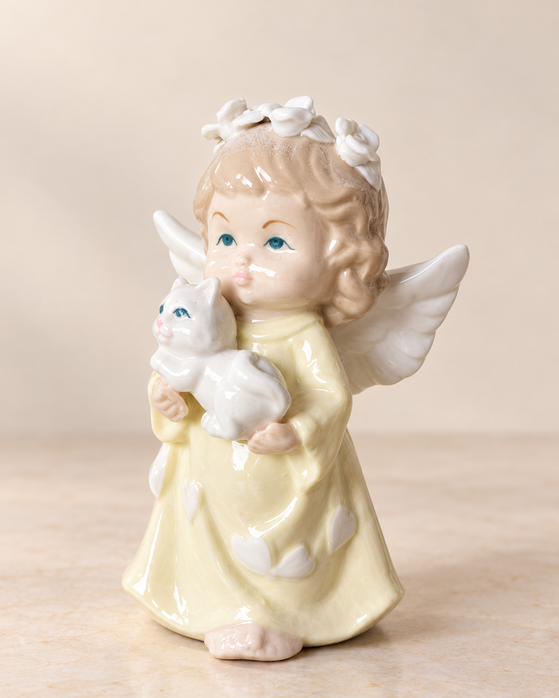 THD100 Angel Figurine with Cat