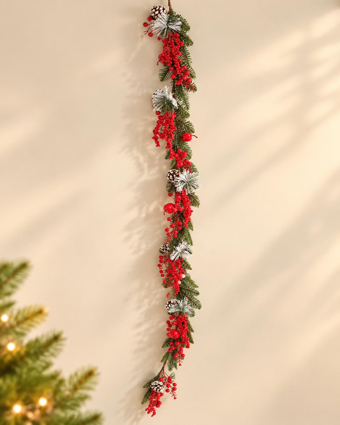 THD971 Christmas Berry Garland