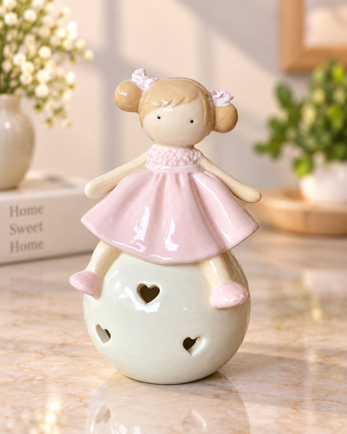 THD100  Adorable Light-Up Girl Figurine