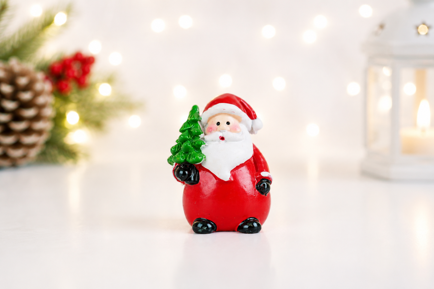 THD866 Miniature Santa Christmas Figurines