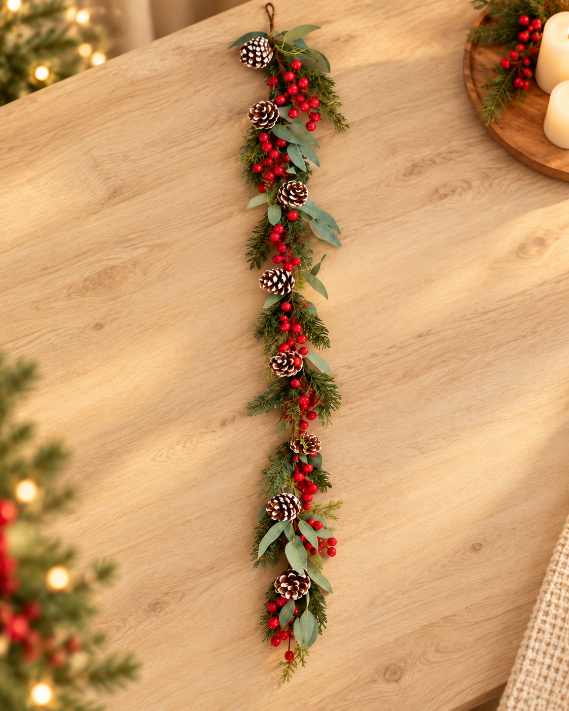 THD972 Christmas Berry & Pinecone Garland