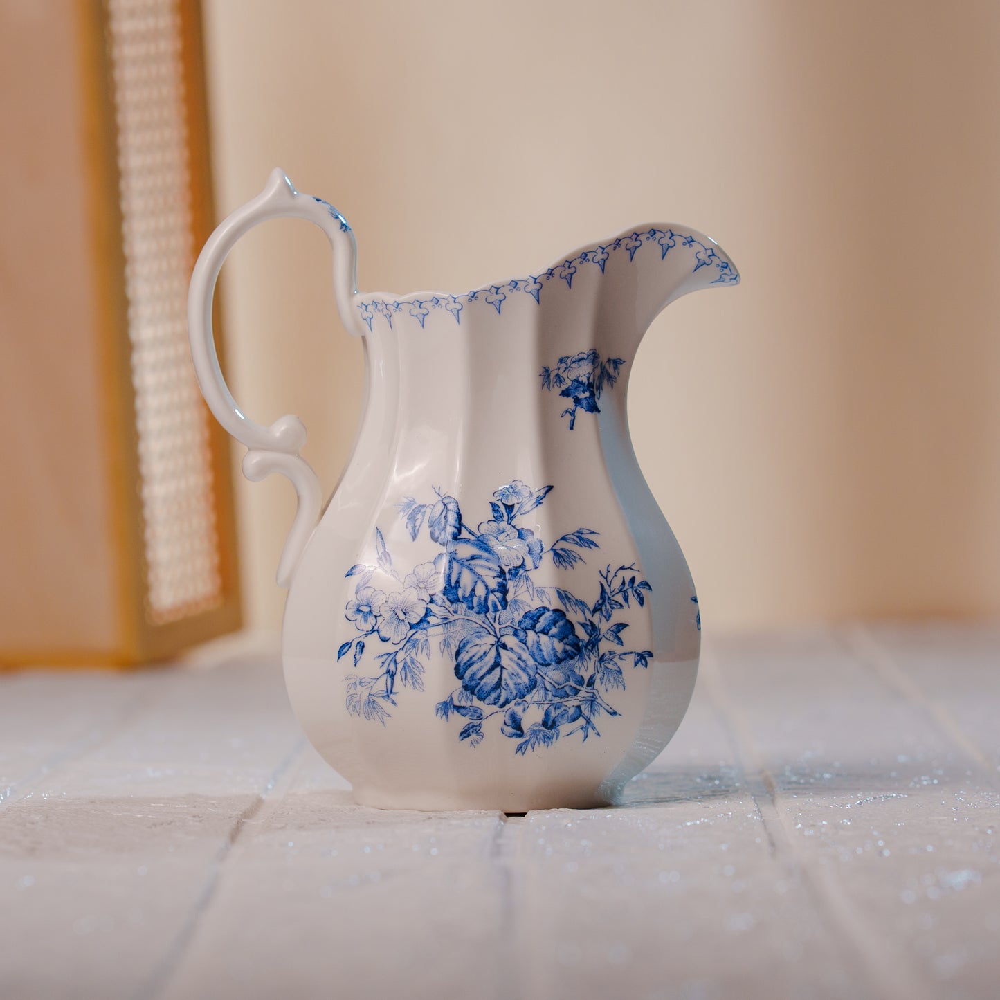 THD413 VASE/JUG