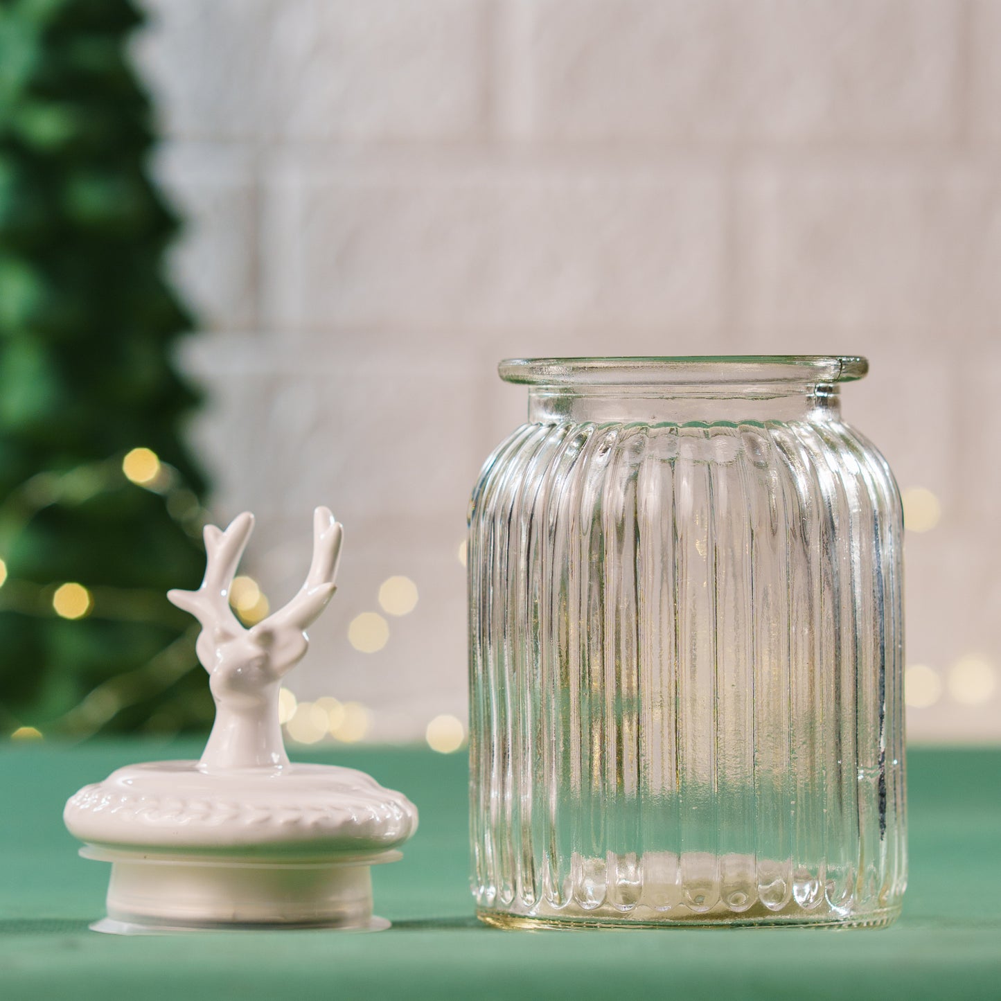 THD051 REINDEER CANISTER