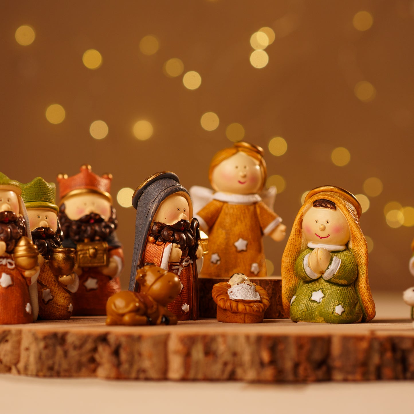 THD424 COLOR CRIB SET WITH ROUND WOODEN LOG