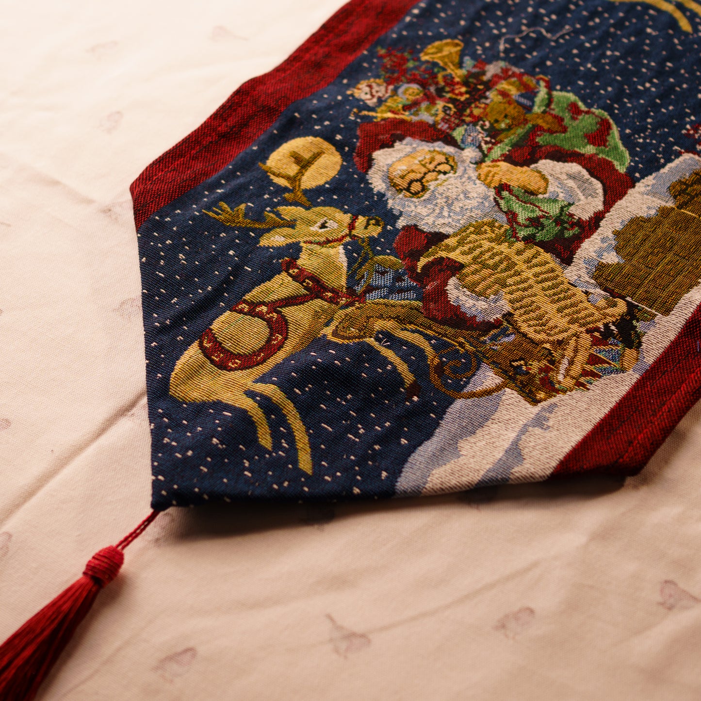 SANTA’S SLEIGH RIDE RUNNER