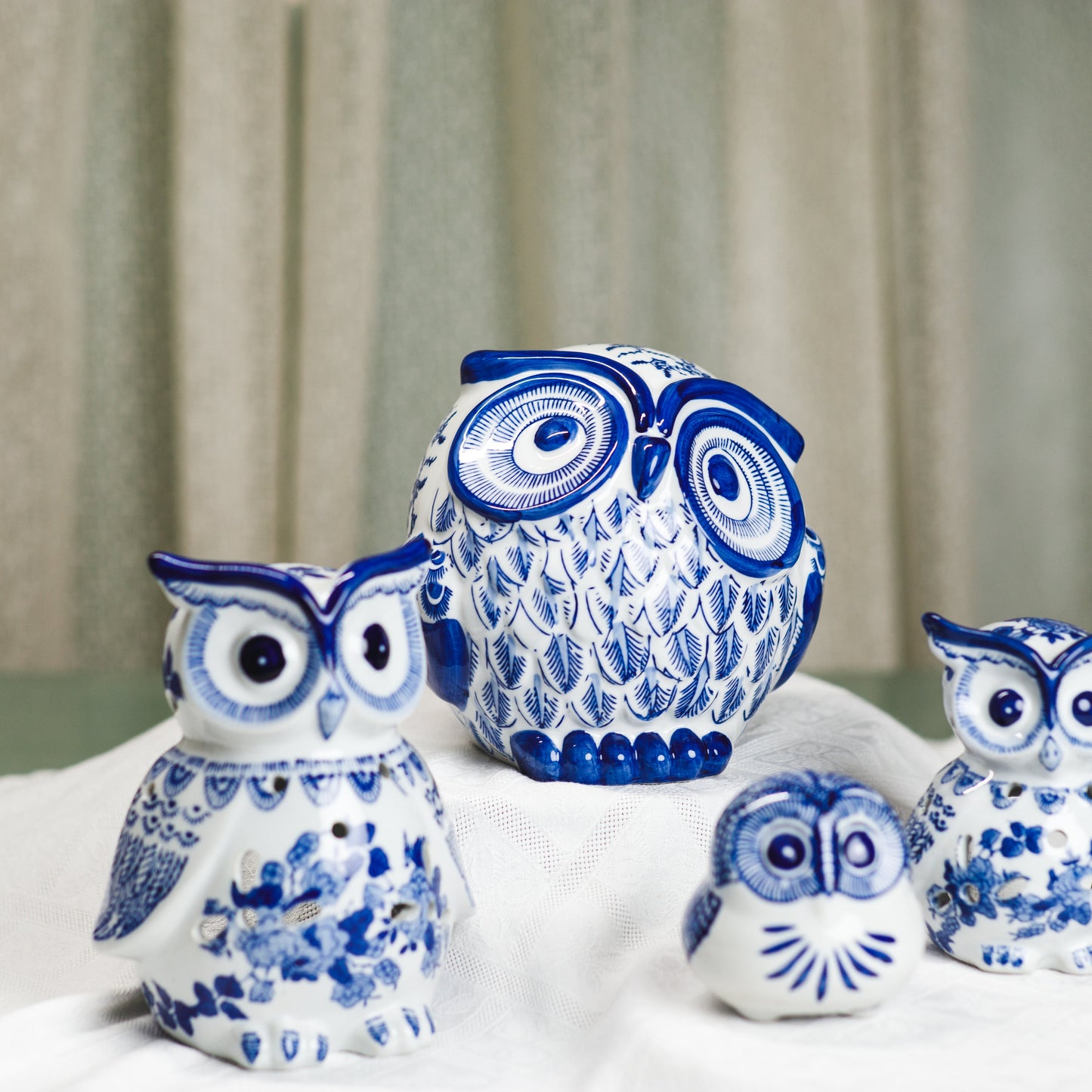 MA37 CERAMIC  T-LIGHT HOLDER OWL