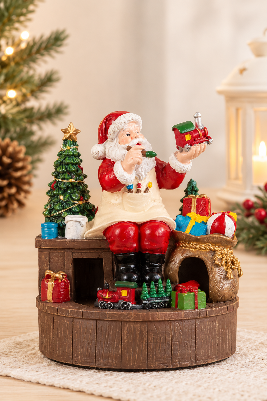 THD679 Premium Resin Santa with Moving Train