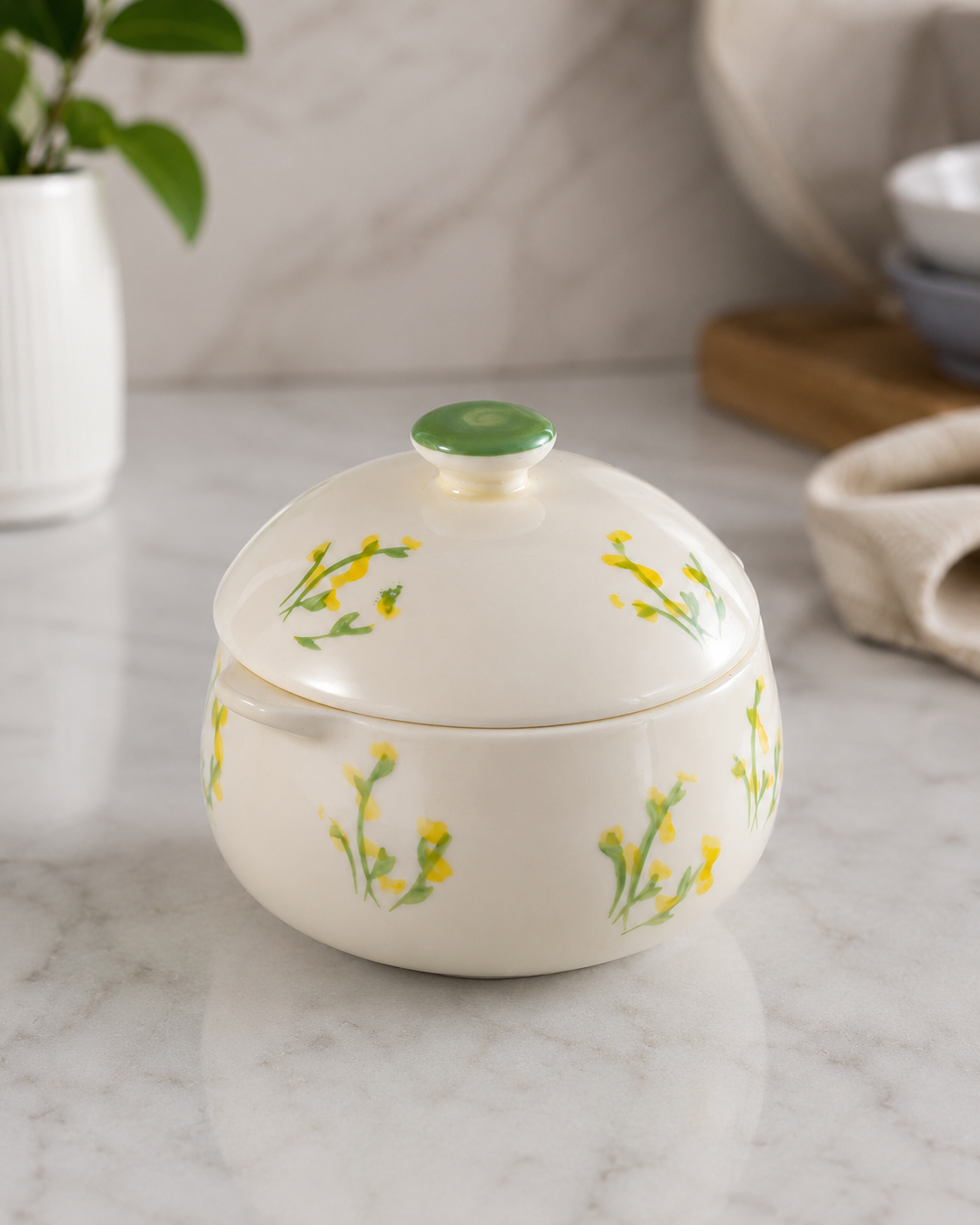 DD-131 Ceramic Casserole Bowl with Lid