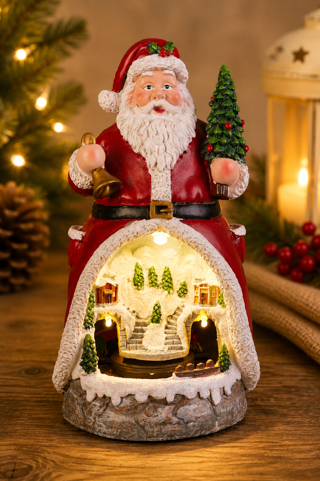 THD681 Resin Santa with Moving Train