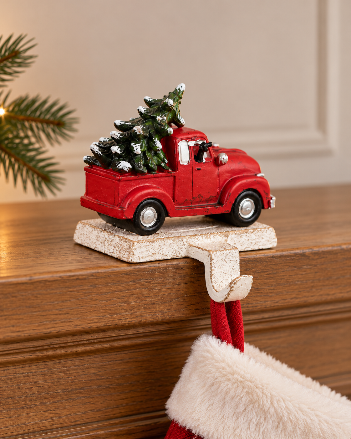 THD943 Heavy-Duty Cast Iron Christmas Stocking Hanger with Resin Truck