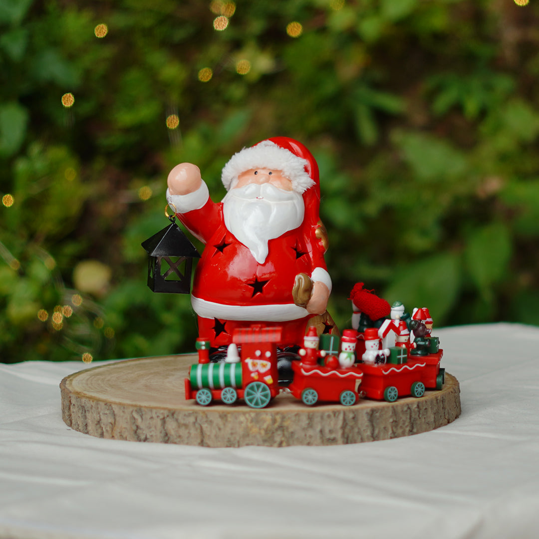THD506 Santa with Lantern & Christmas Train Display