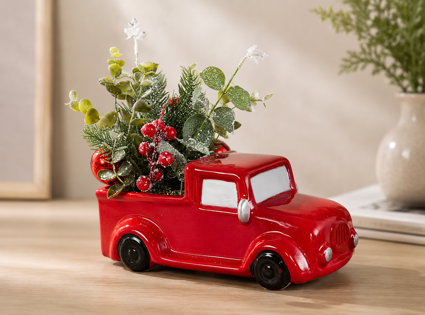 THD502 Festive Red Christmas Truck Planter Décor