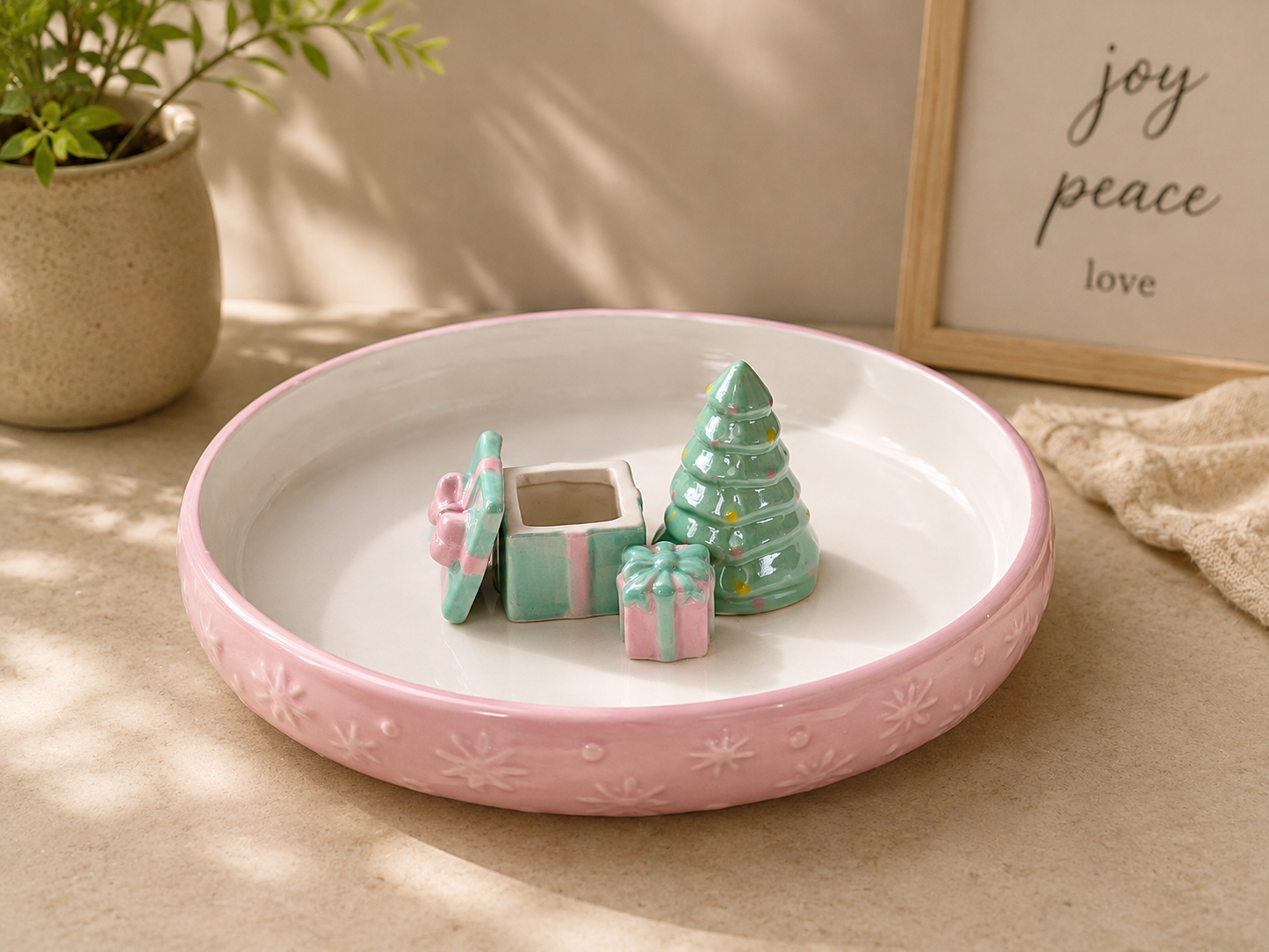 THD507 Pastel Christmas Ceramic Serving Bowl with Holiday Tree & Gift Details