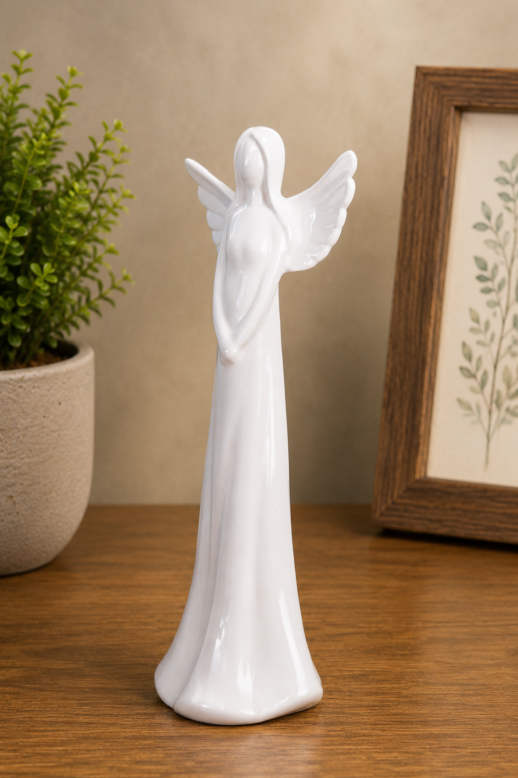 THD532 Glossy Ceramic Angel Figurine
