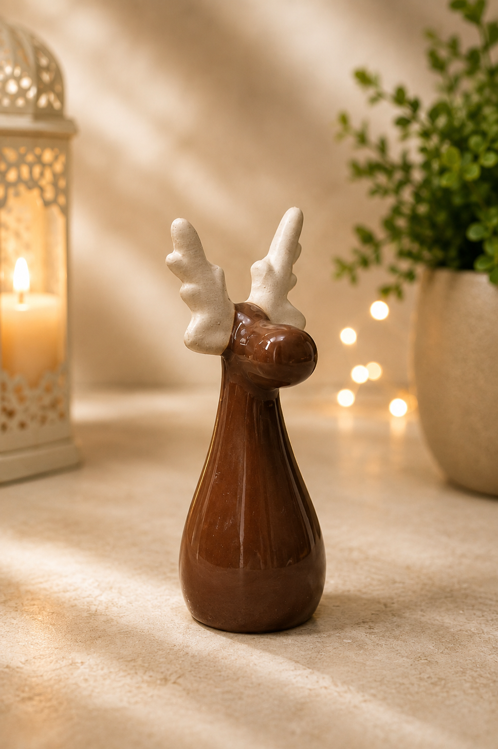 THD540 Ceramic Reindeer Figurine