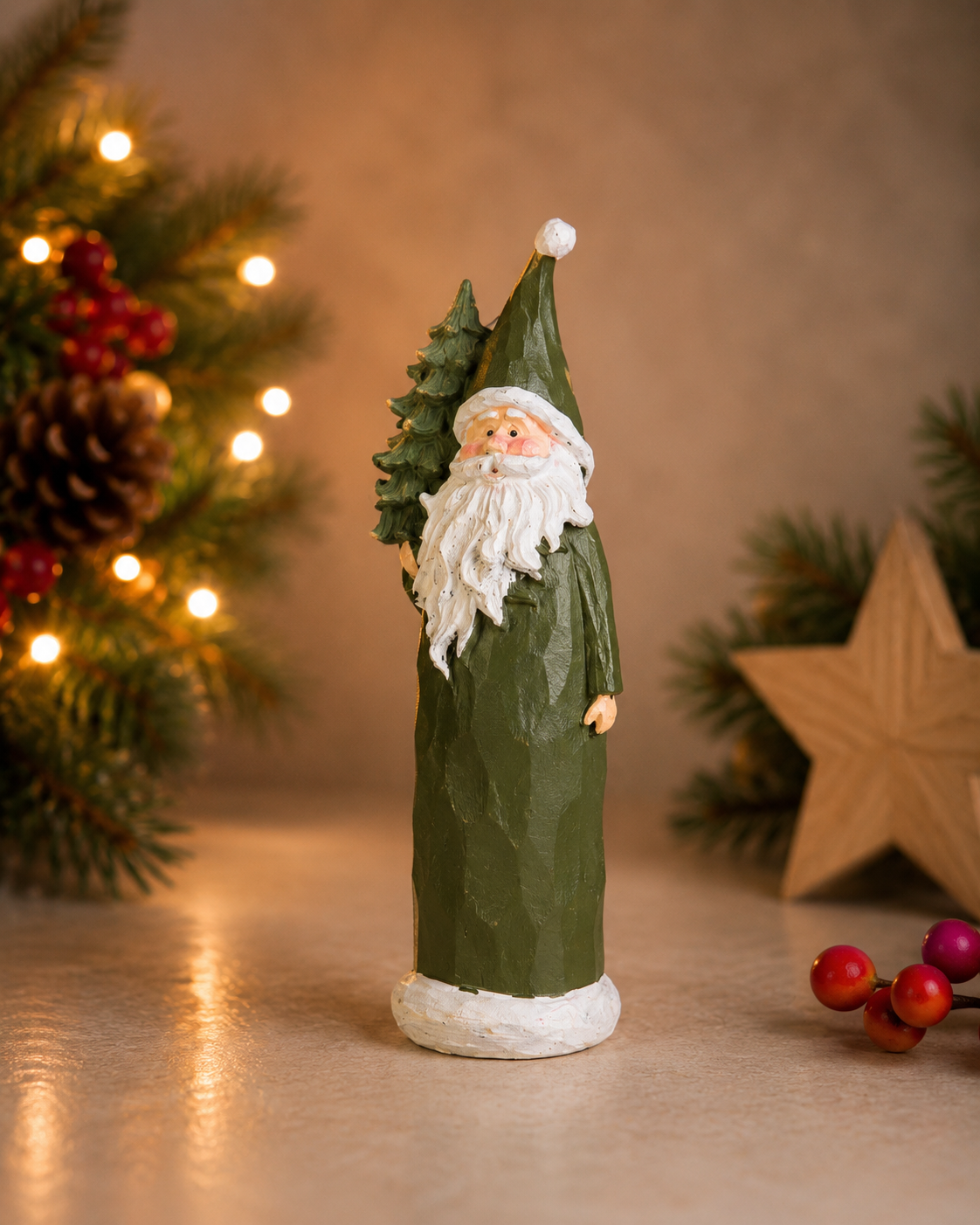 THD543 Resin Santa Christmas Figurine