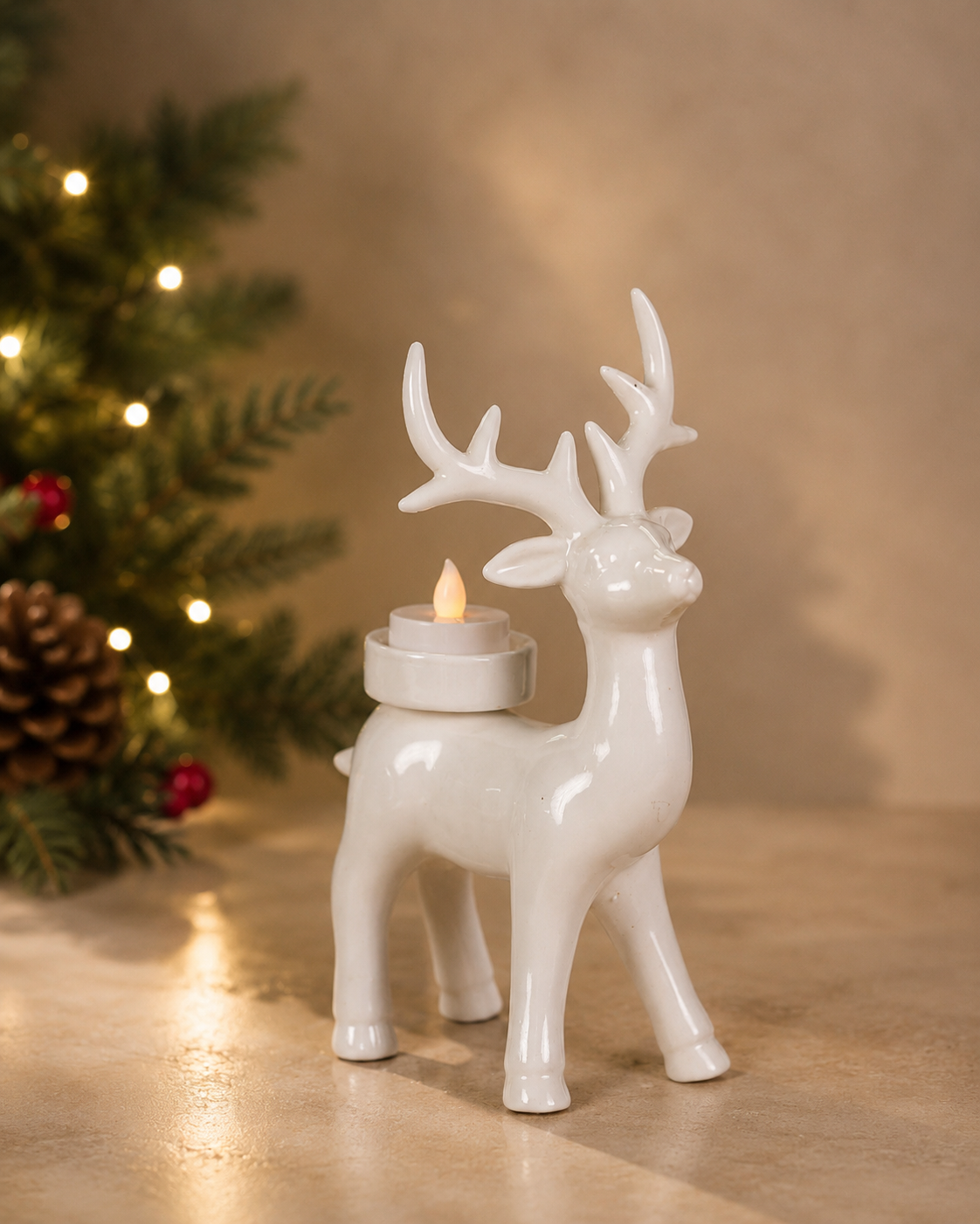 THD547 Glossy Reindeer T-Light Holder