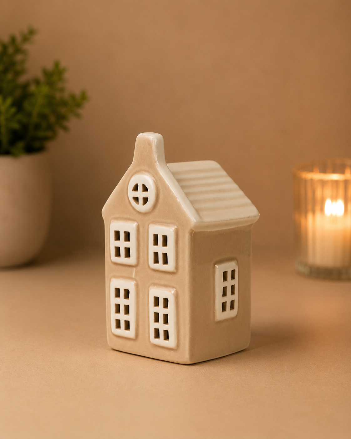 THD562 Cream Ceramic House Lantern