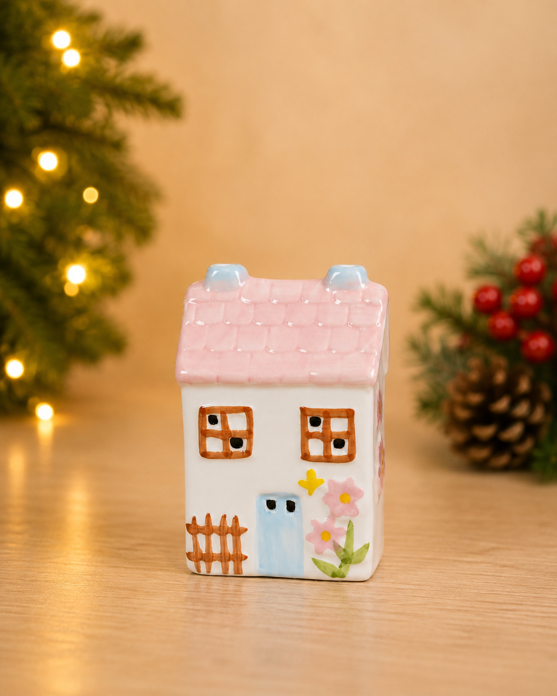 THD598 Light-Up Ceramic Christmas House Décor