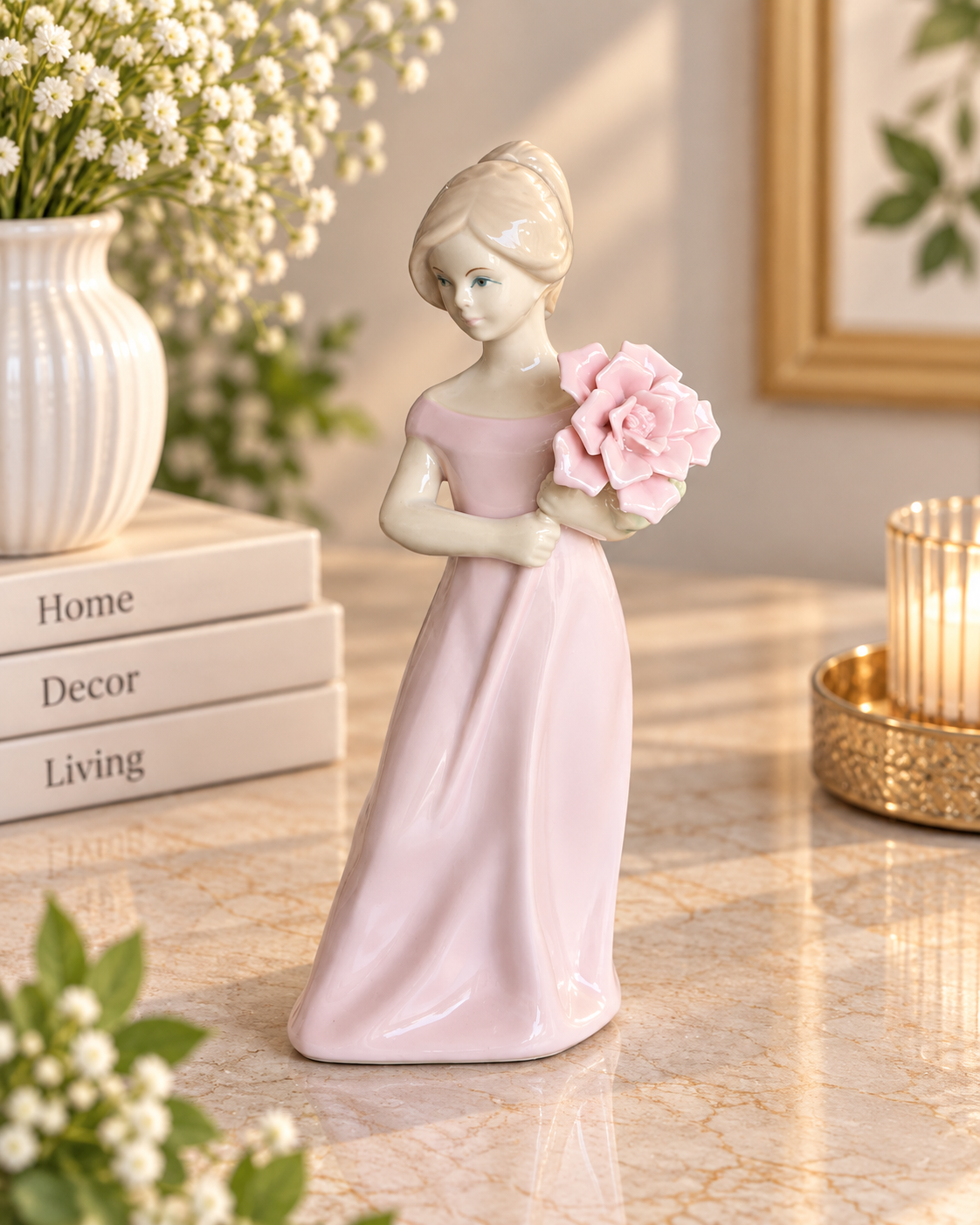 THD100 LADY WITH FLOWER FIGURINE